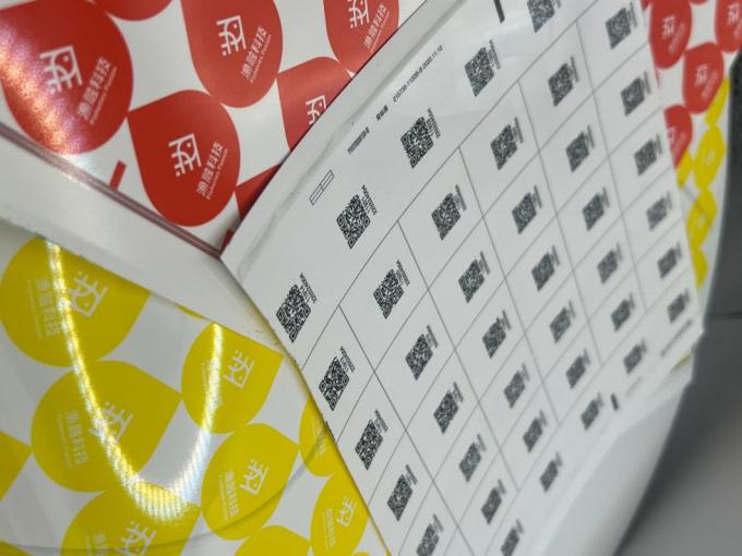 las etiquetas personalizadas son perfectas para las etiquetas holográficas etiquetas de código QR cambiables 0